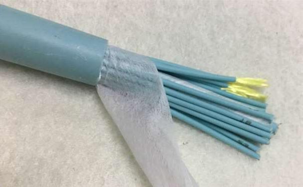 常州市欧孚光缆厂家：室内光缆和室外光缆的区别